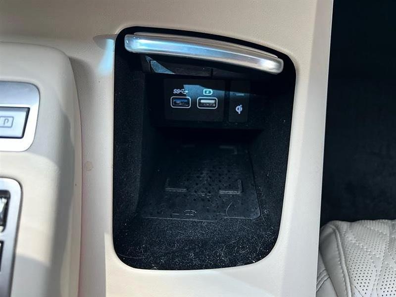 Genesis GV70  2025