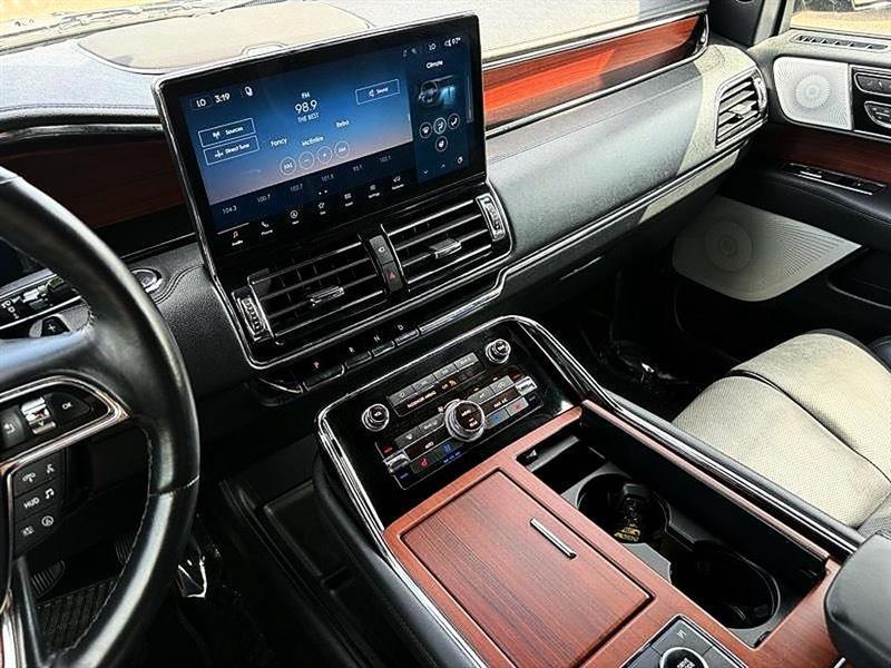 Lincoln Navigator  2022