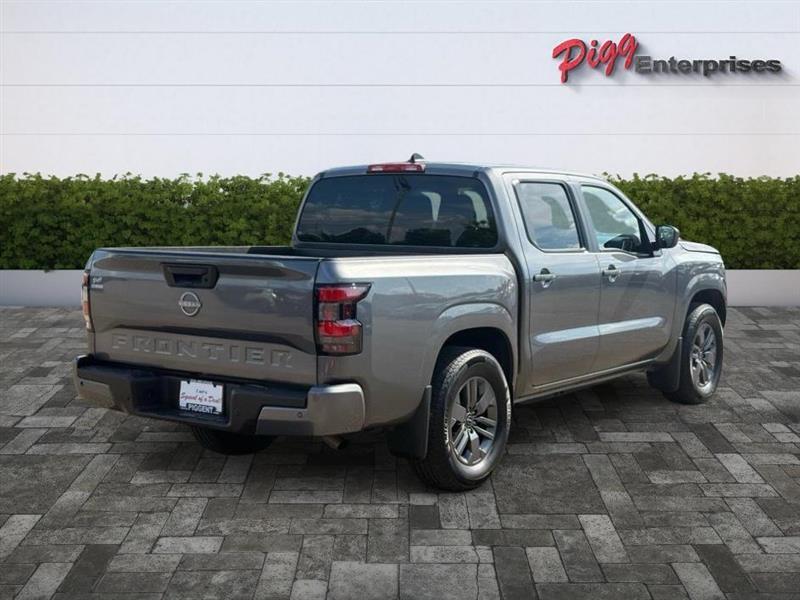 Nissan Frontier  2025
