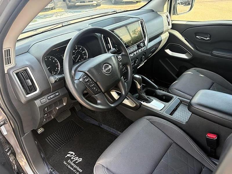 Nissan Frontier  2025