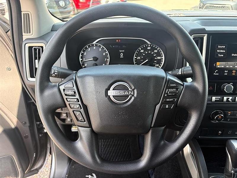 Nissan Frontier  2025