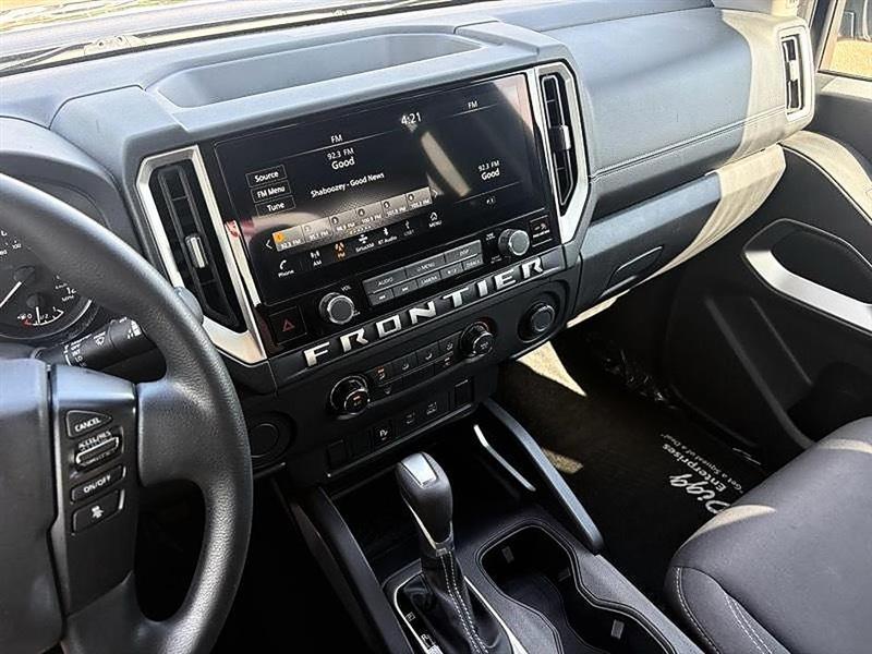 Nissan Frontier  2025