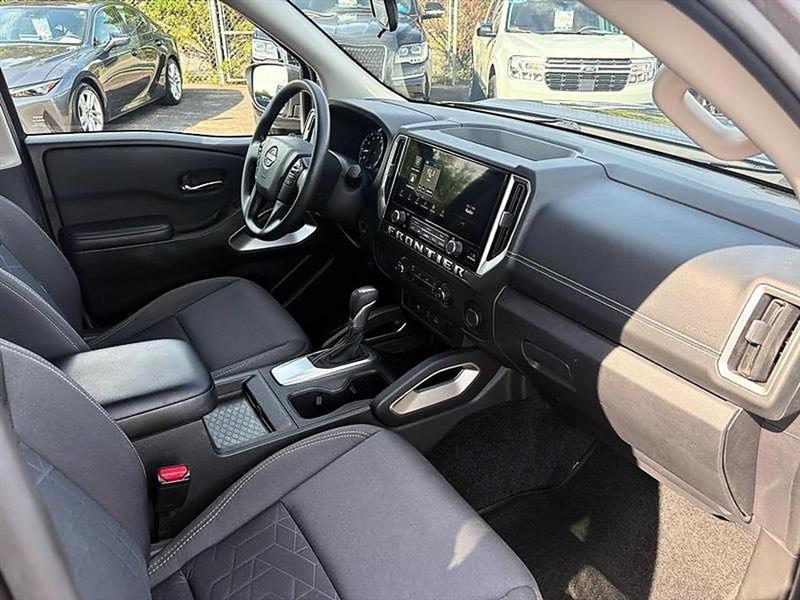 Nissan Frontier  2025