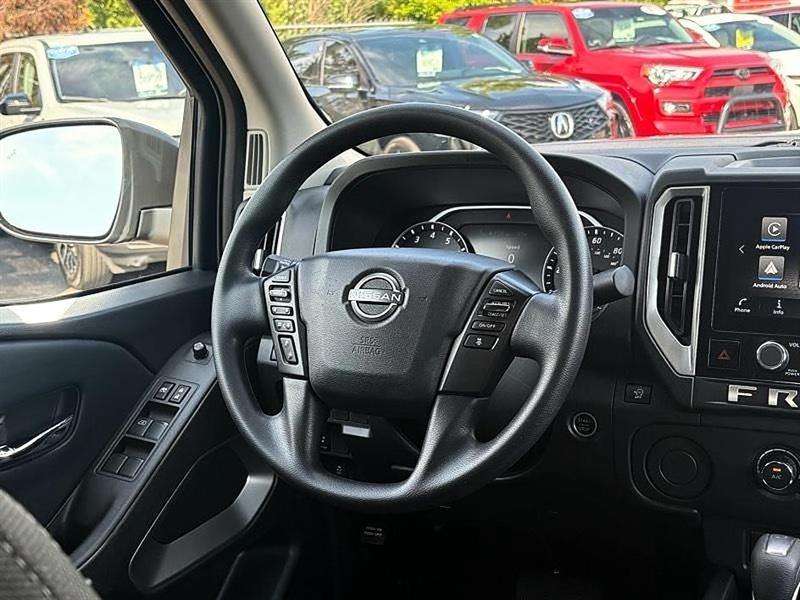 Nissan Frontier  2025