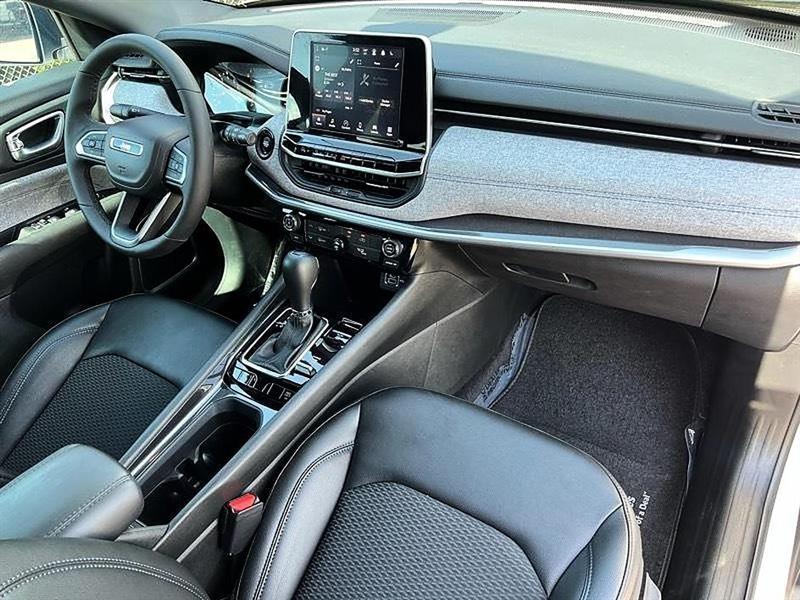 Jeep Compass Latitude 4WD 2026