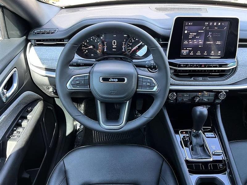 Jeep Compass Latitude 4WD 2026