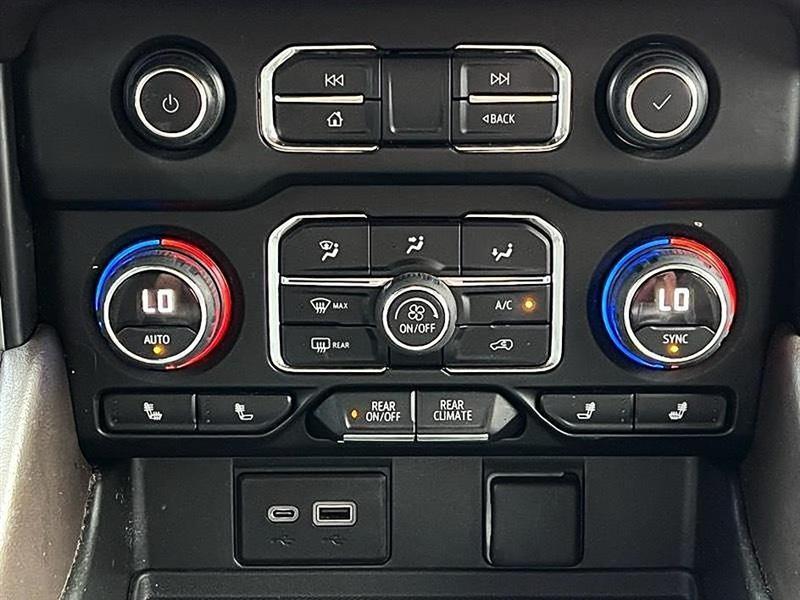 Chevrolet Suburban  2022