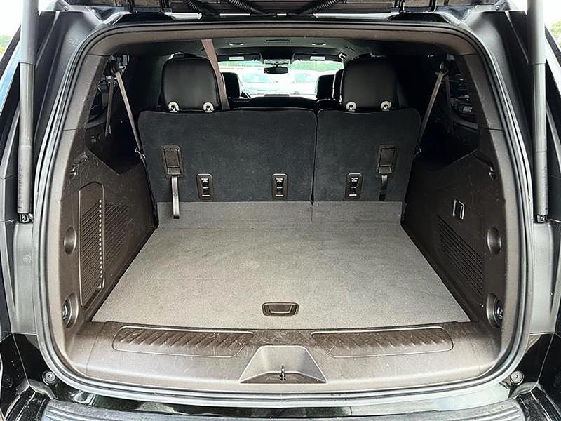 Chevrolet Suburban  2022
