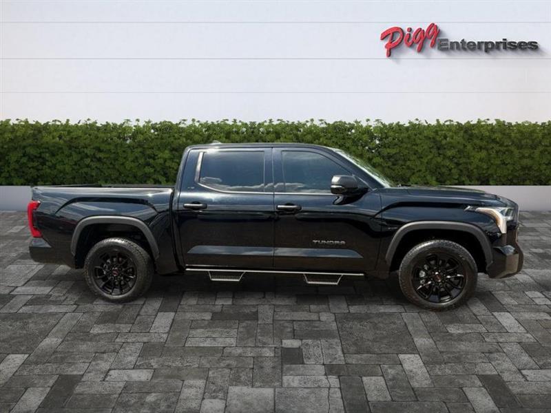 Toyota Tundra  2025