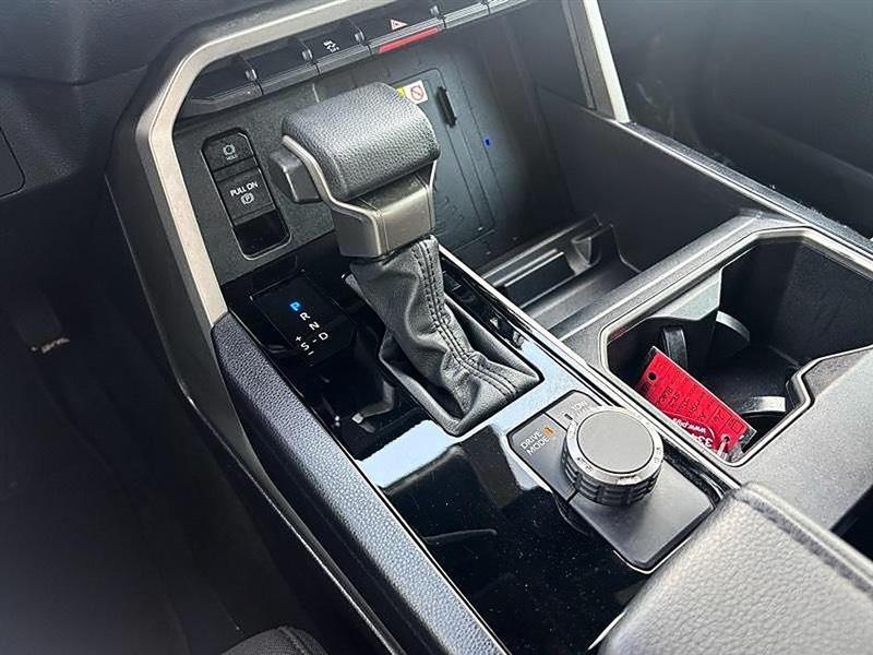 Toyota Tundra  2025