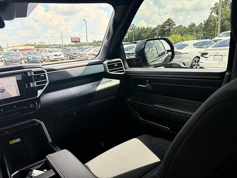 Toyota Tundra  2025