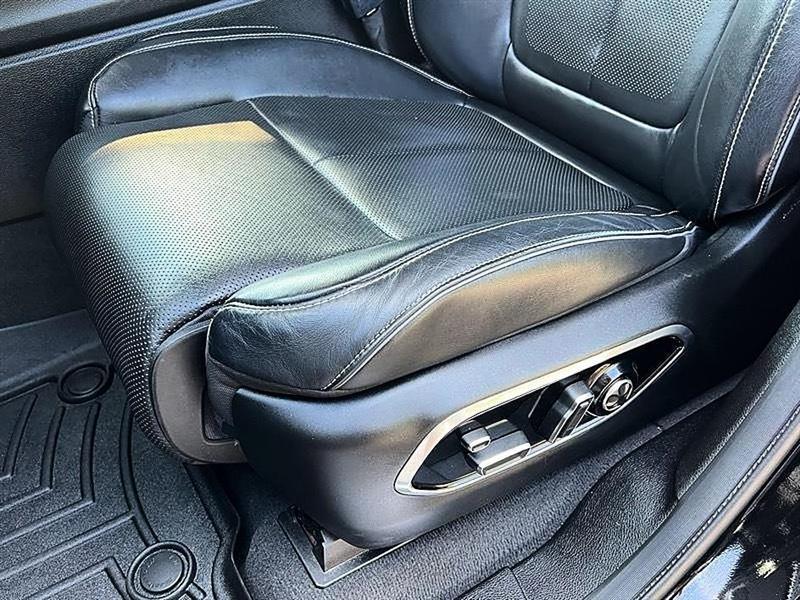 Jeep Grand Cherokee  2021