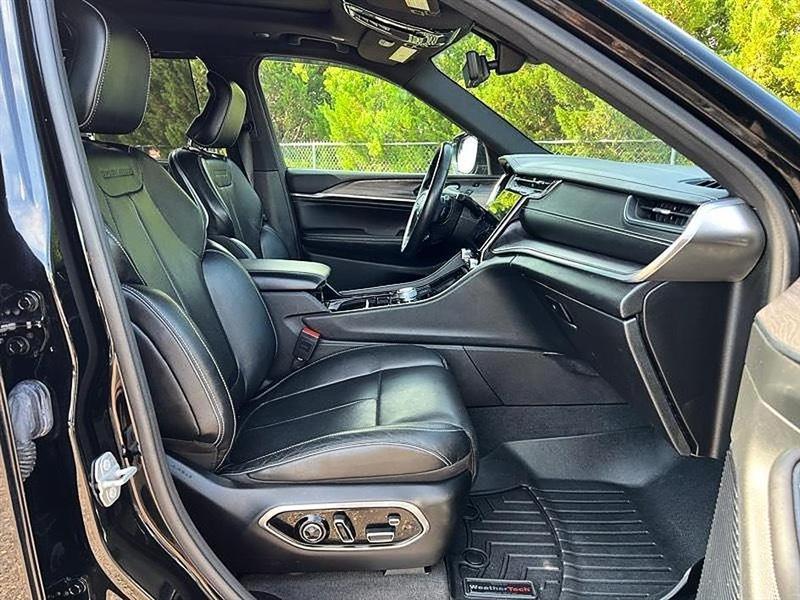 Jeep Grand Cherokee  2021