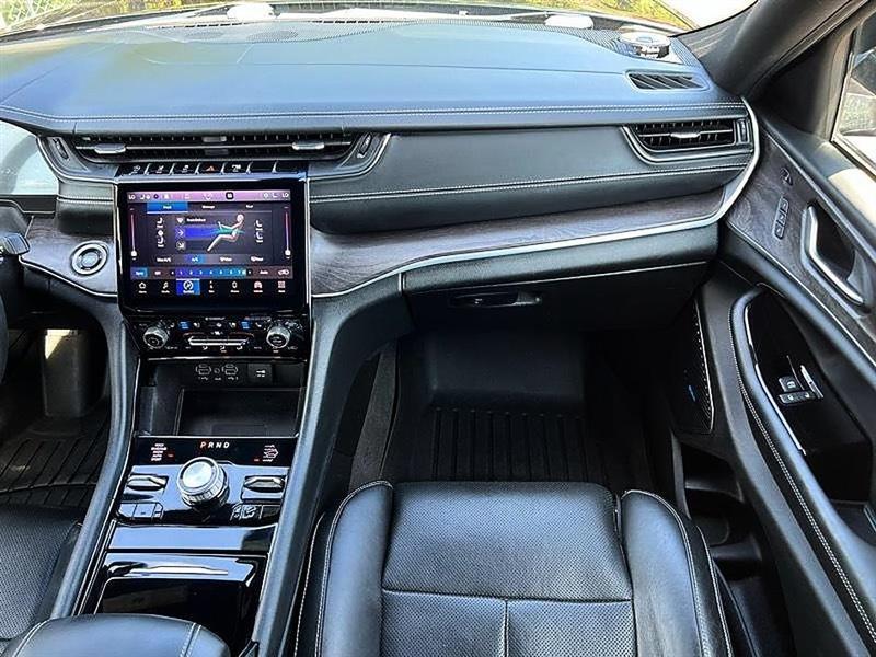 Jeep Grand Cherokee  2021