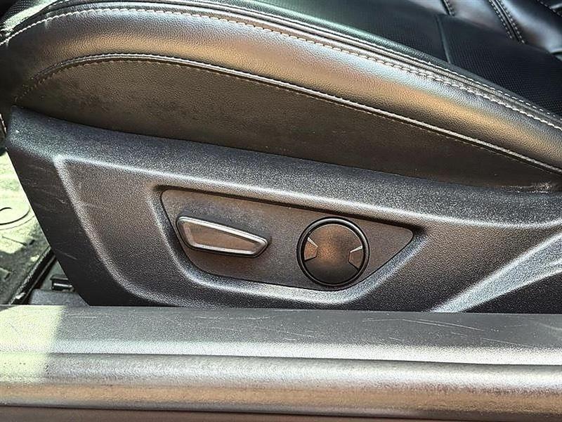 Ford Mustang  2024