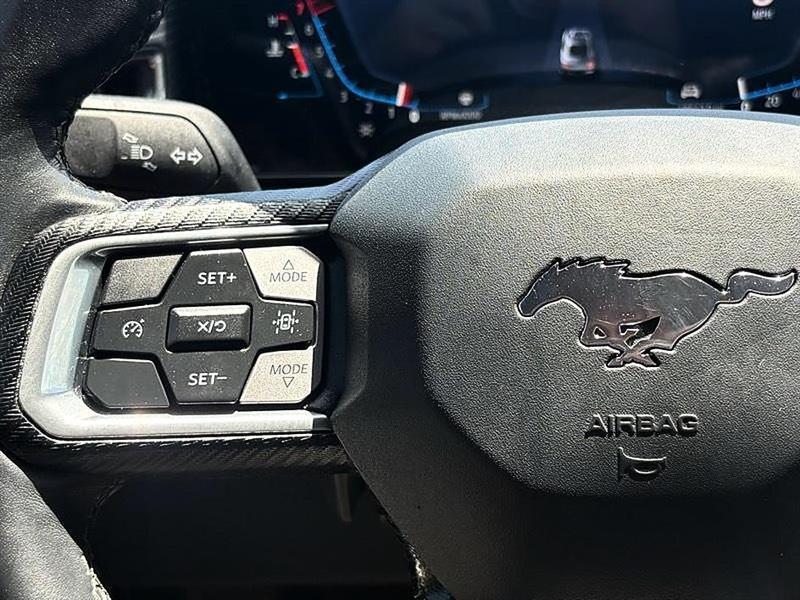 Ford Mustang  2024