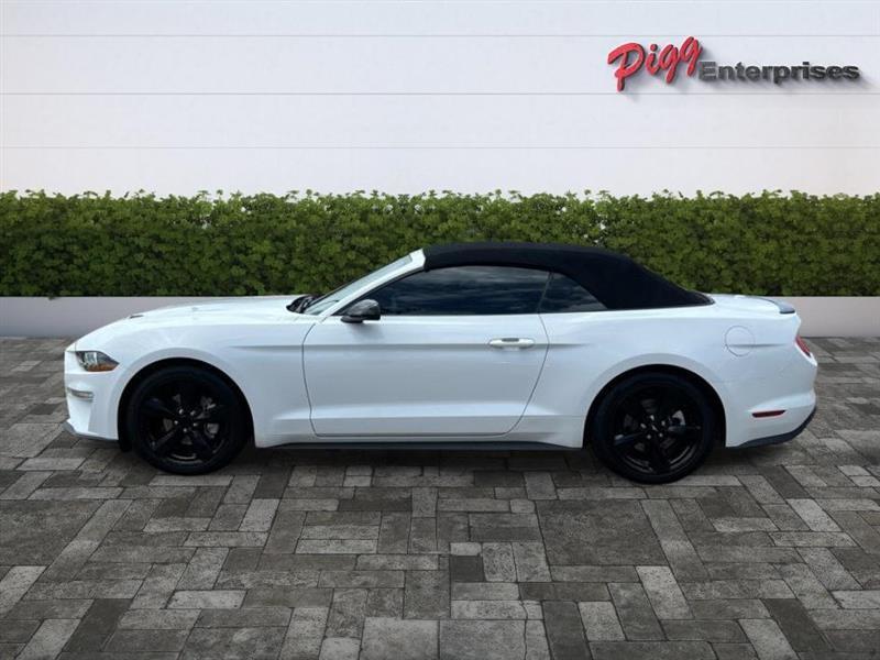 Ford Mustang  2022