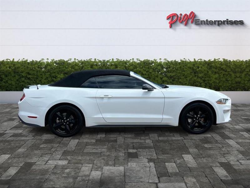Ford Mustang  2022