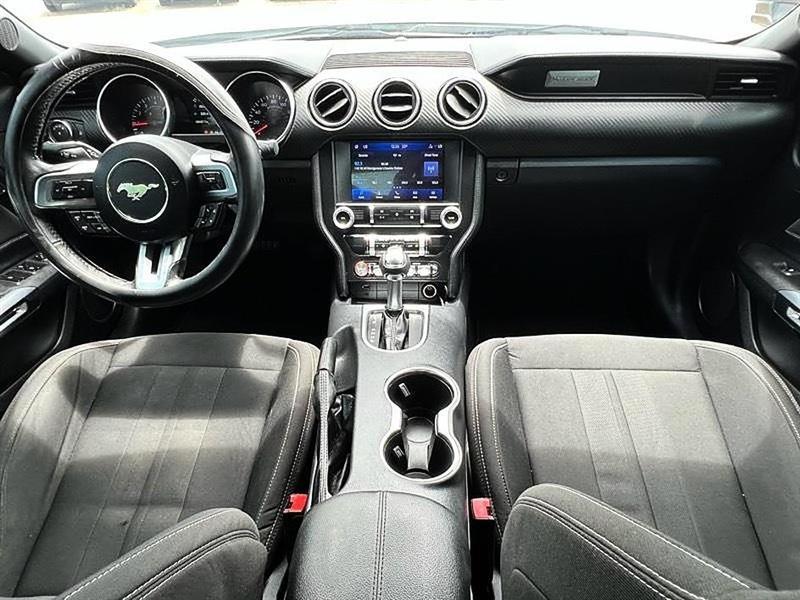 Ford Mustang  2022