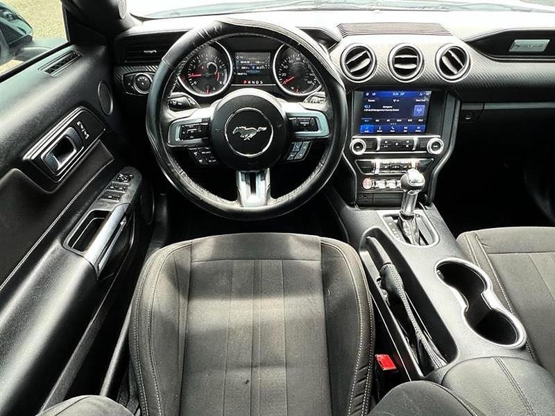 Ford Mustang  2022