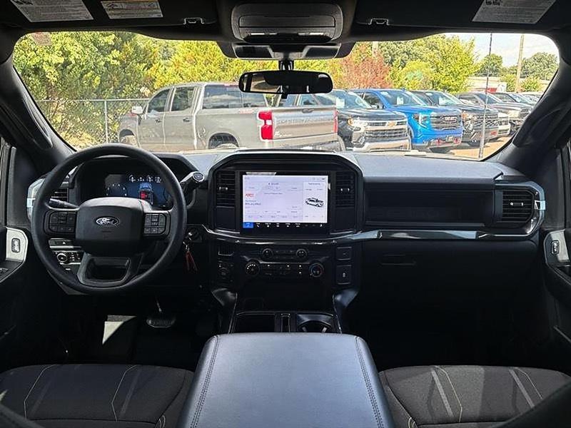 Ford F-150  2025