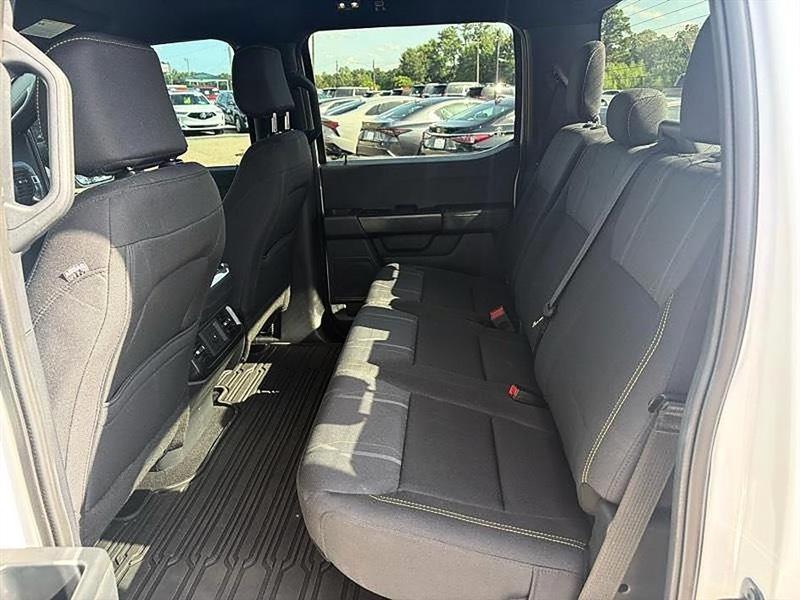 Ford F-150  2025