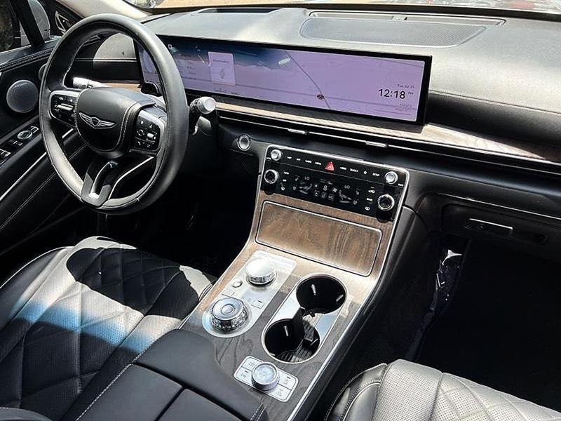 Genesis GV80  2025