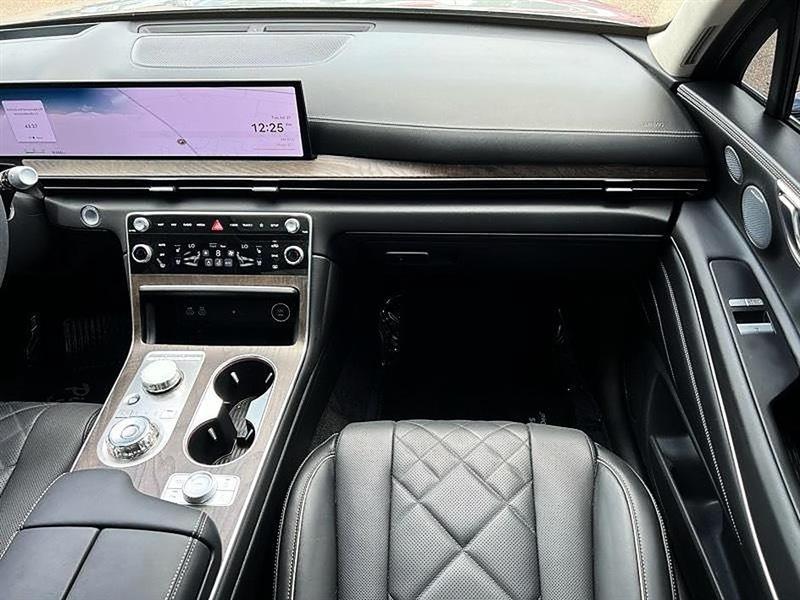 Genesis GV80  2025