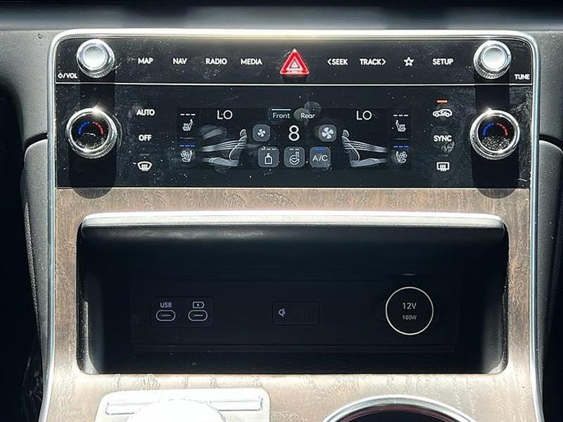 Genesis GV80  2025