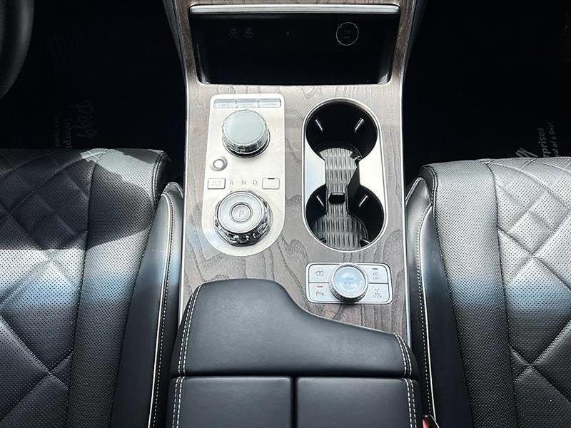 Genesis GV80  2025