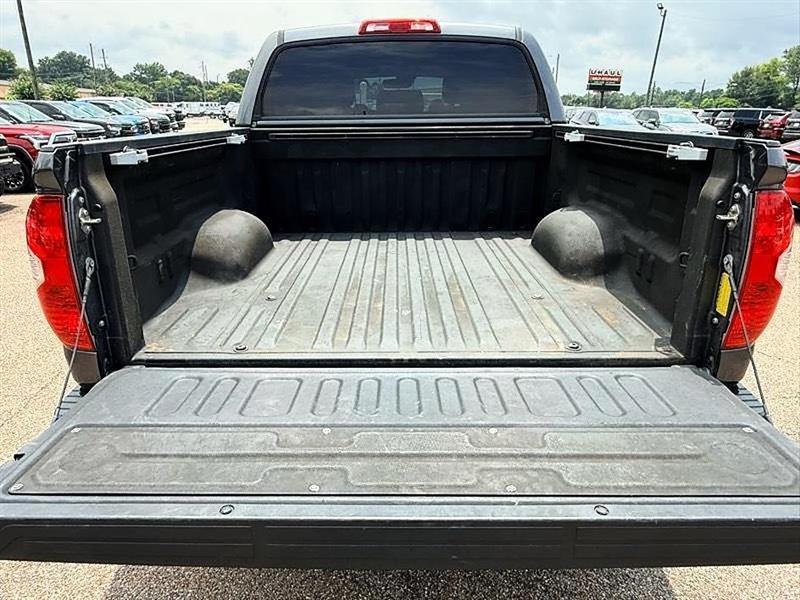 Toyota Tundra  2019