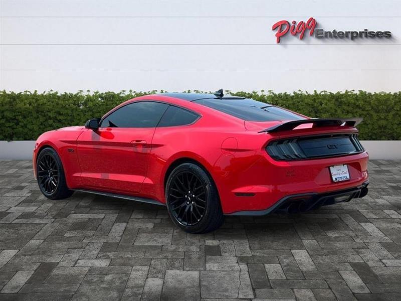 Ford Mustang  2021