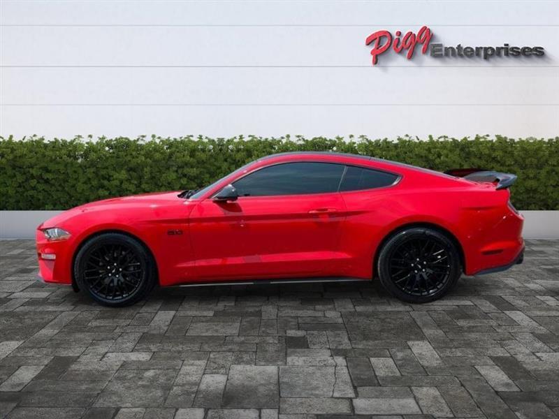 Ford Mustang  2021