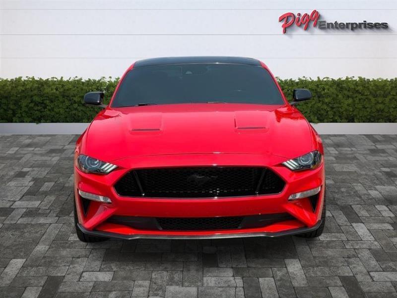 Ford Mustang  2021