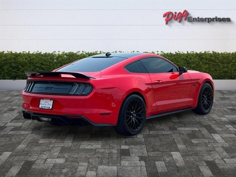 Ford Mustang  2021