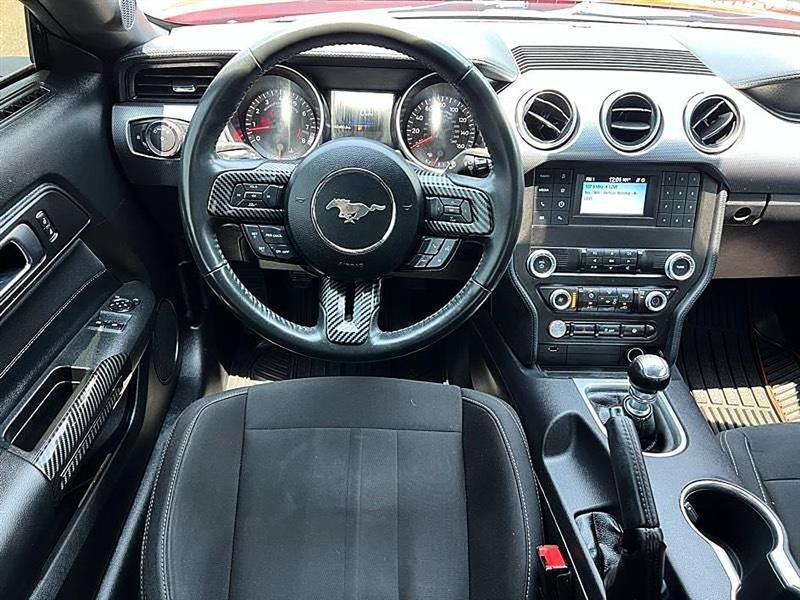 Ford Mustang  2021