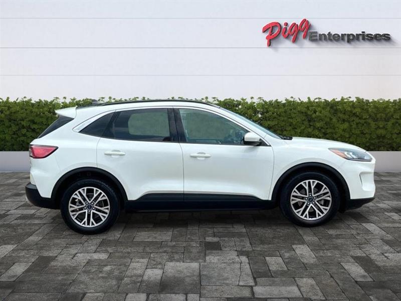 Ford Escape  2021