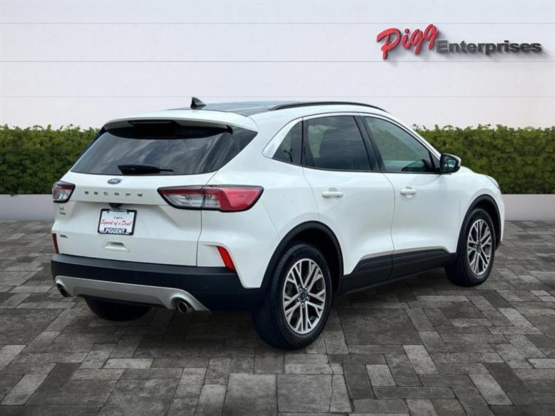 Ford Escape  2021