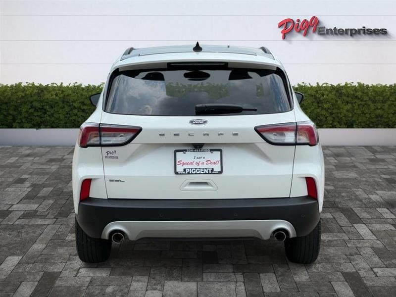 Ford Escape  2021