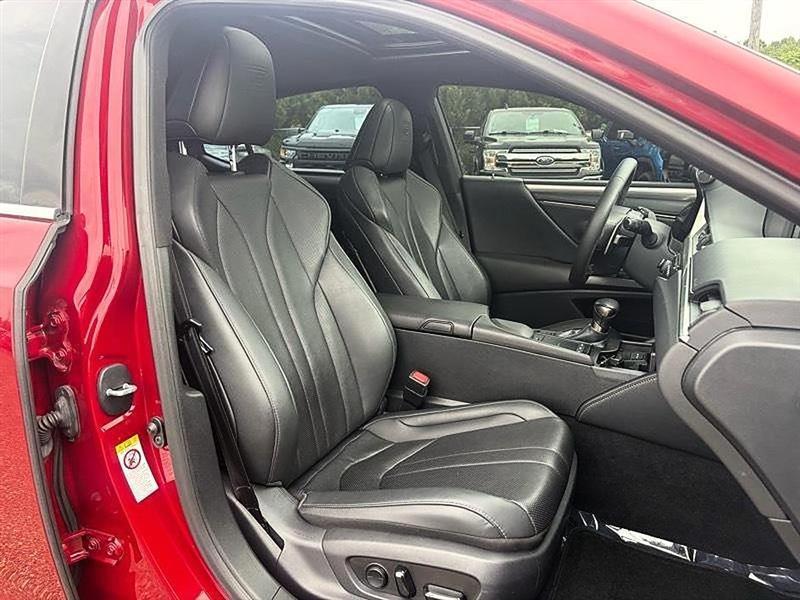 Lexus ES 350  2019