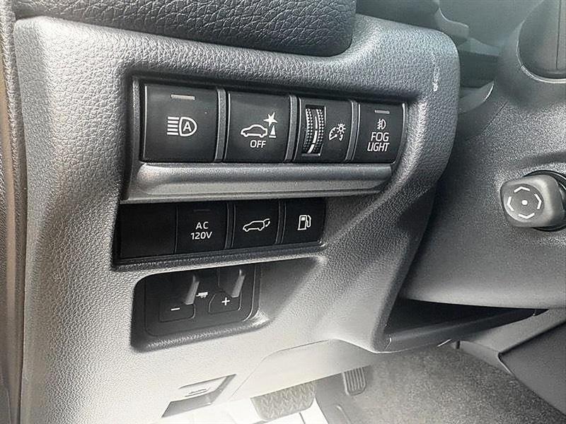 Toyota Land Cruiser  2024
