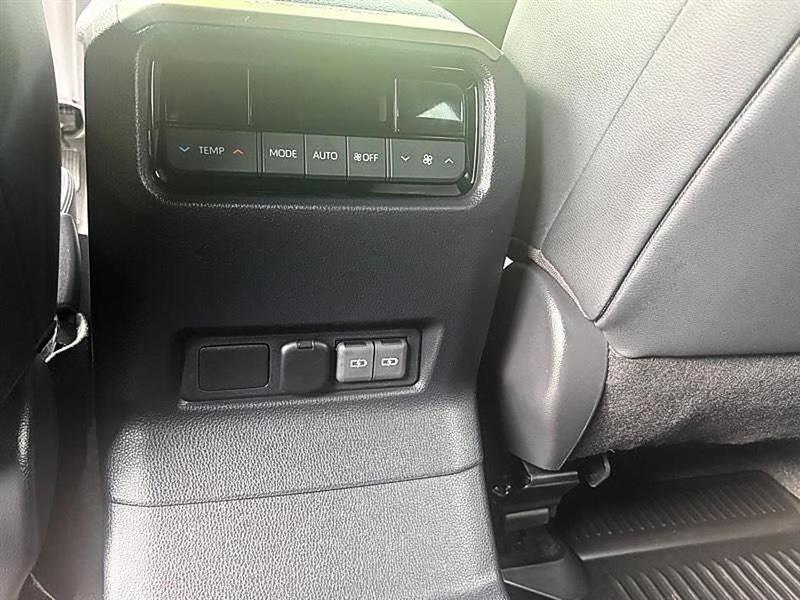 Toyota Land Cruiser  2024