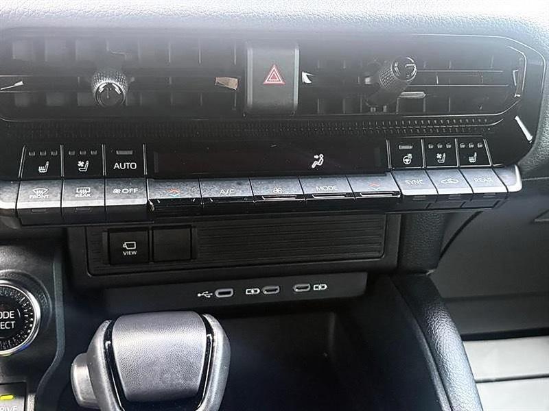 Toyota Land Cruiser  2024