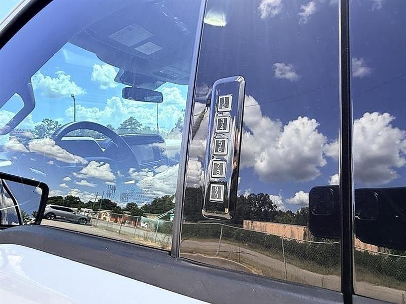 Ford F-150  2023