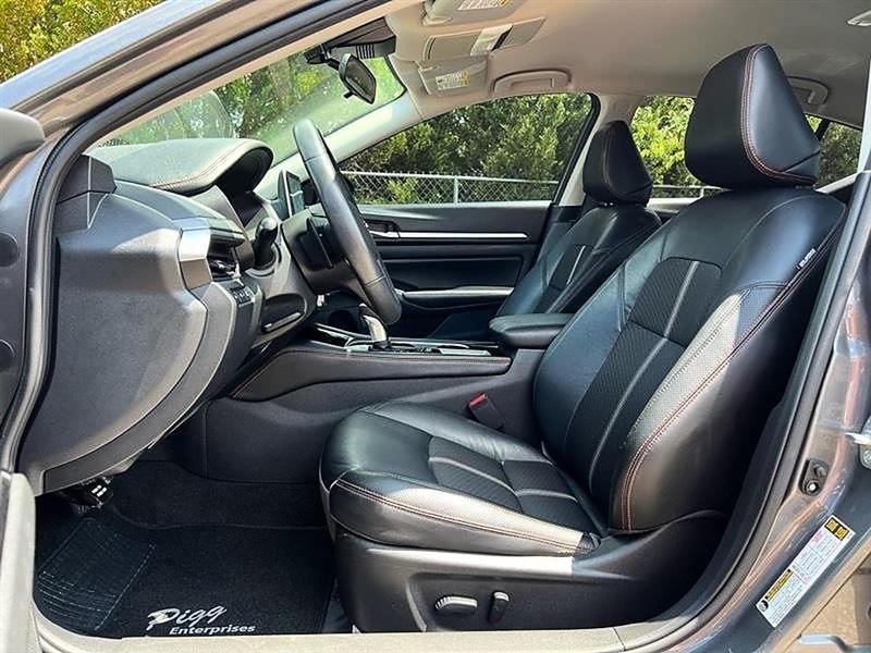 Nissan Altima  2024