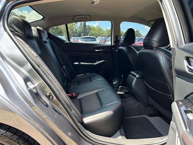 Nissan Altima  2024