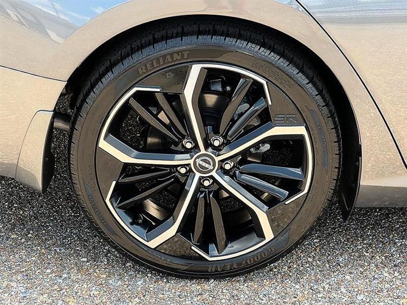 Nissan Altima  2024