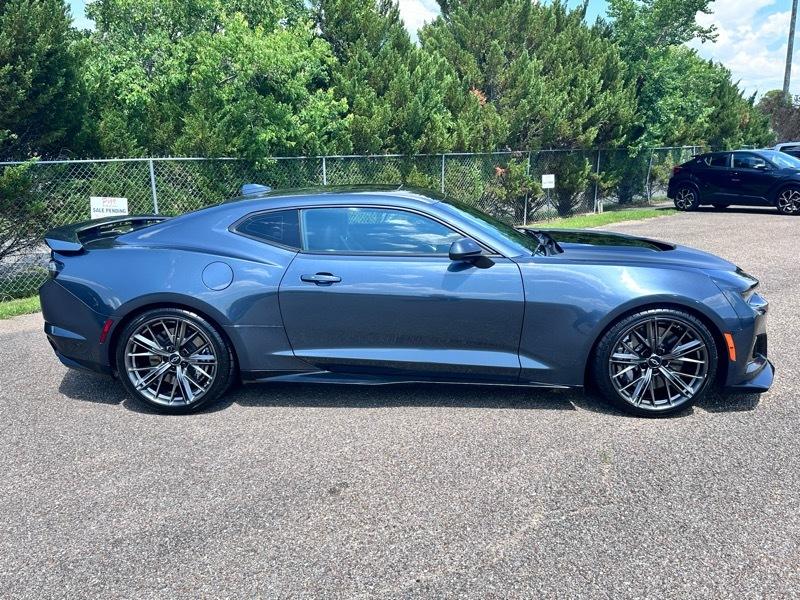 Chevrolet Camaro  2023