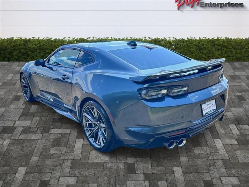Chevrolet Camaro  2023