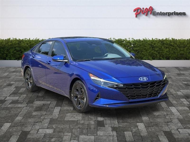 Hyundai Elantra  2023